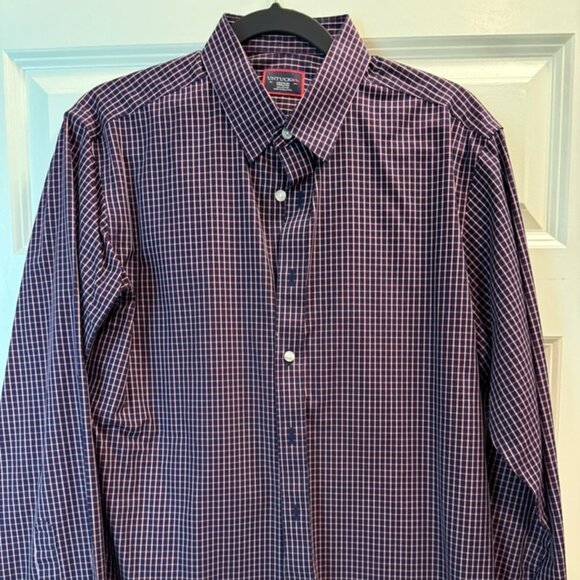 Untuckit Dress Shirt - Picture 1 of 3